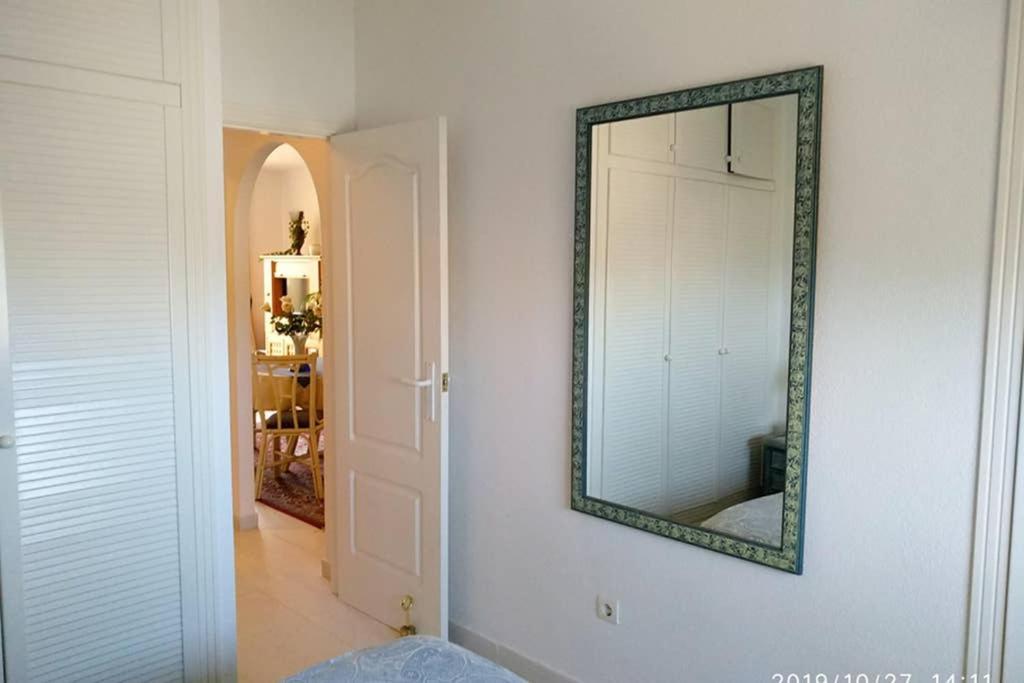Estupendo Apartamento En Primera Linea De Playa Y Con Vistas Al Mar Denia Luaran gambar