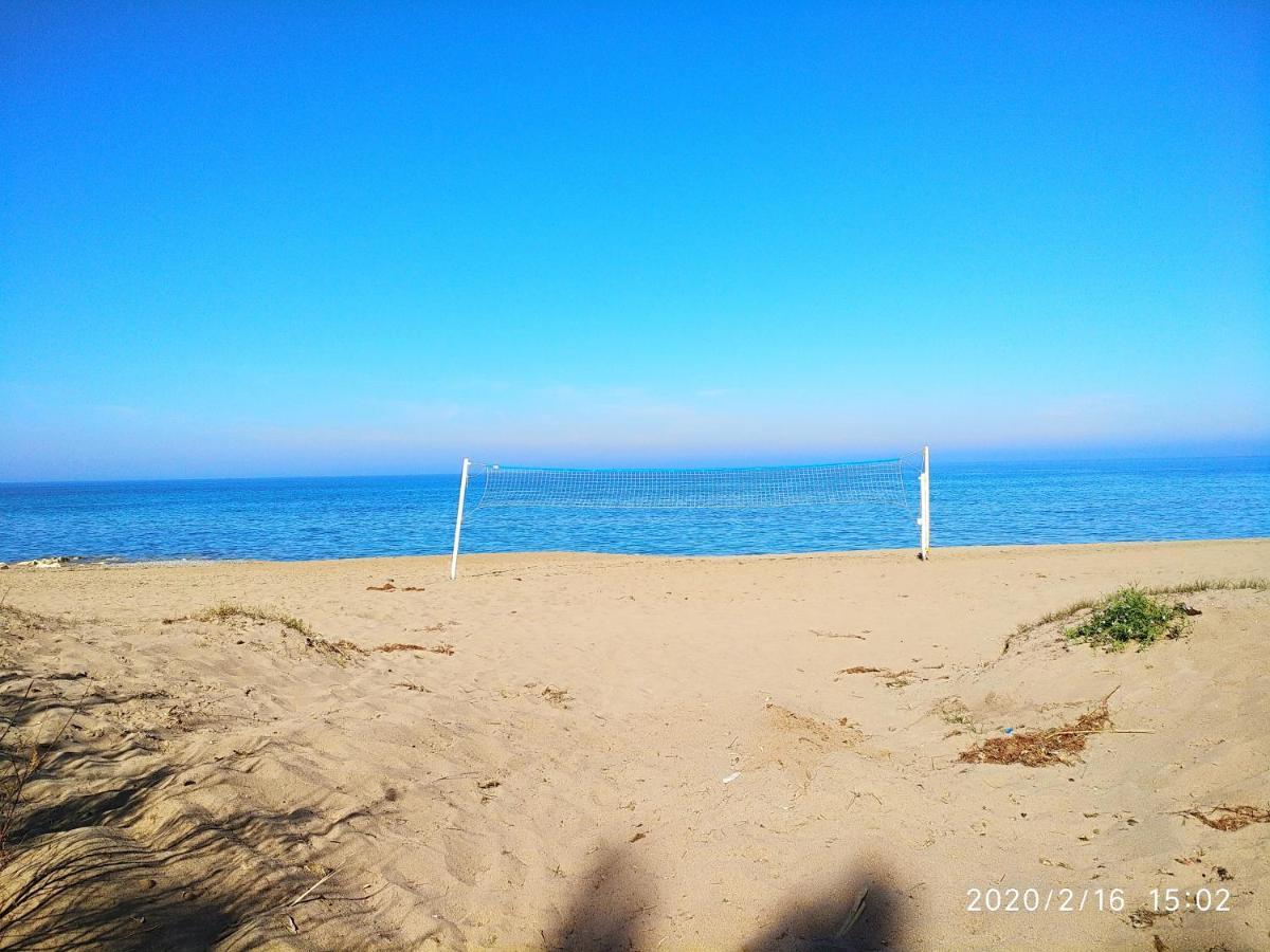 Estupendo Apartamento En Primera Linea De Playa Y Con Vistas Al Mar Denia Luaran gambar